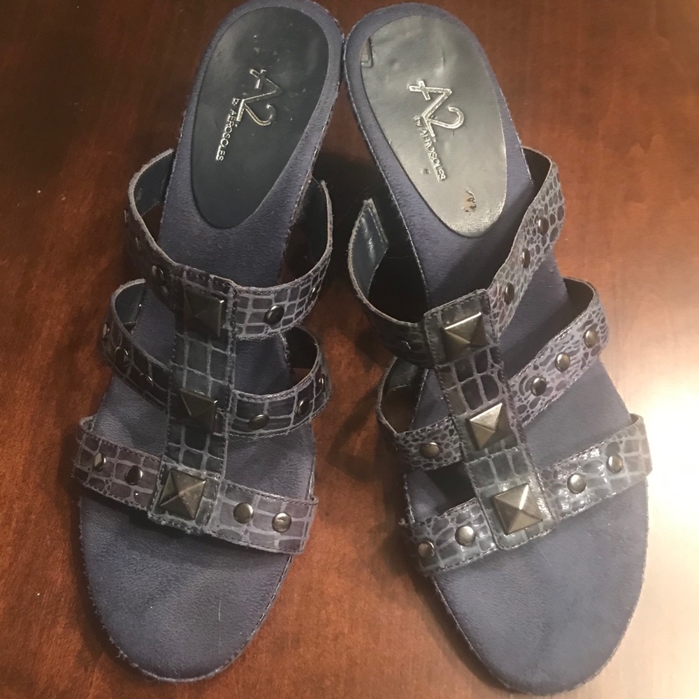 Women’s sandals